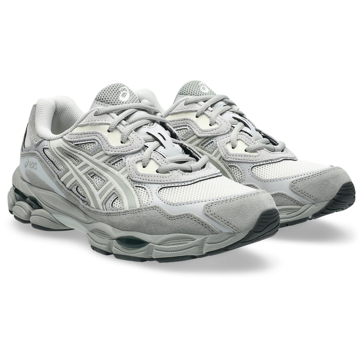 Sneakers Asics Gel-NYC écru et vert – vue 3/4 avant