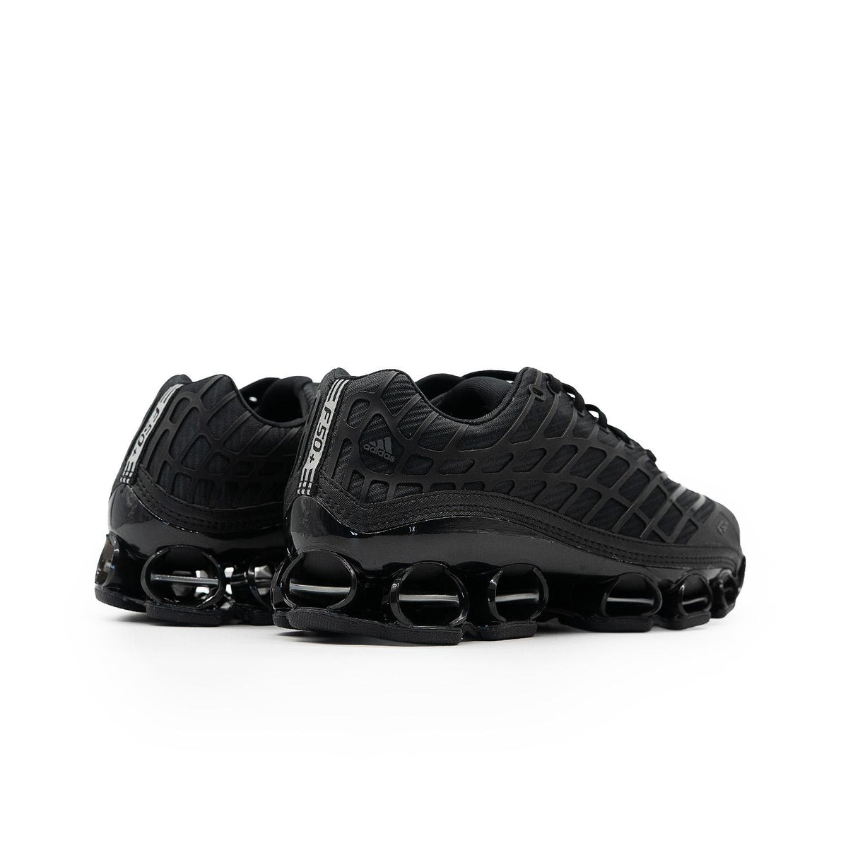 Sneakers Adidas Megaride F50 noir et gris – vue 4