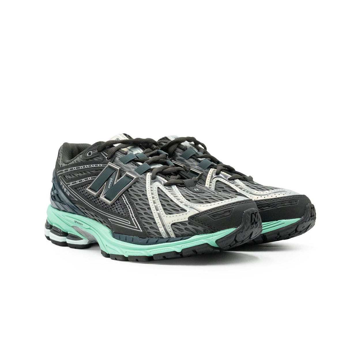 Sneakers New Balance 1906 noir et argent – vue 3