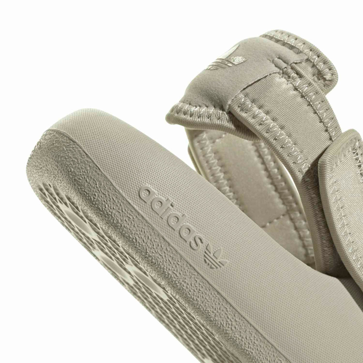 Mule Adidas Adifom Adilette Enfant gris – vue 6