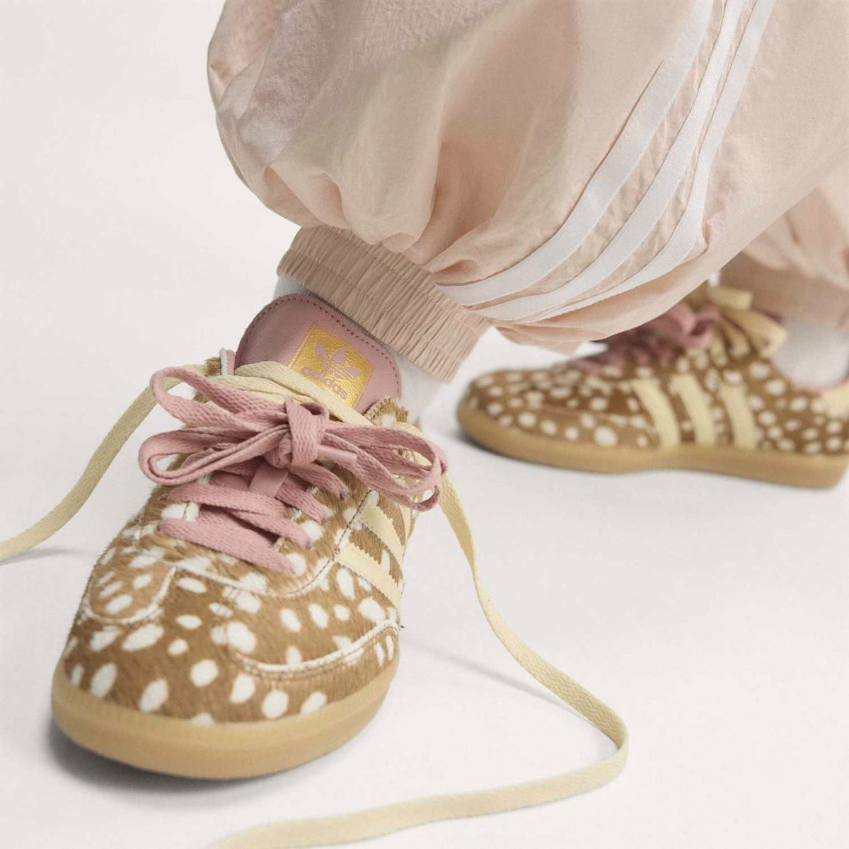 Sneakers Adidas Samba OG Femme marron et écru – vue 6