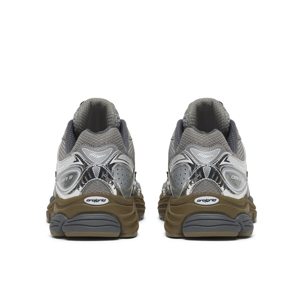 Chaussure de running Saucony ProGrid Omni 9 argent – vue 5