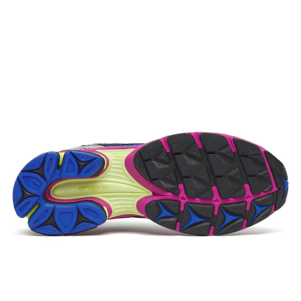 Chaussure de running Saucony ProGrid Triumph 4 argent – vue 6