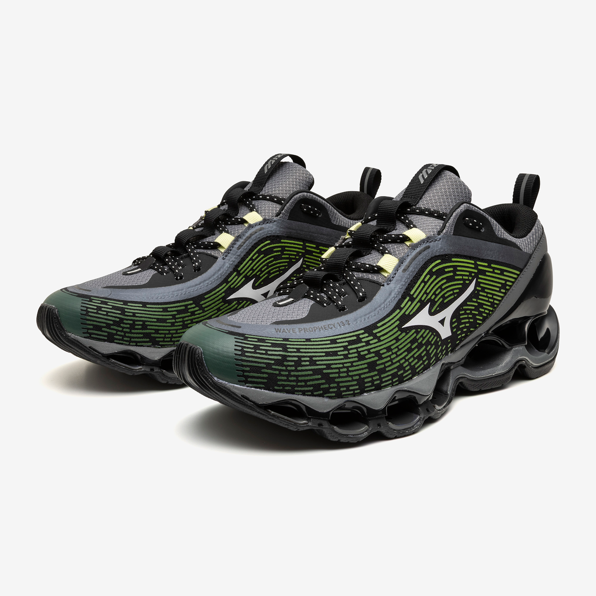 Chaussure de running Mizuno Wave Prophecy 13.2 vert et argent – vue 3
