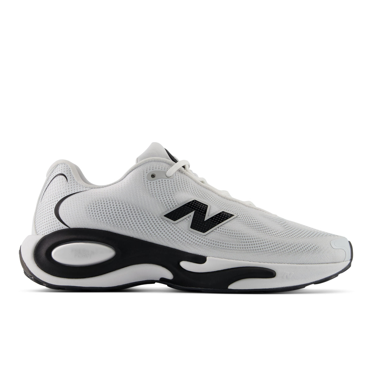 Chaussure de running New Balance AC Runner noir et blanc – vue 1