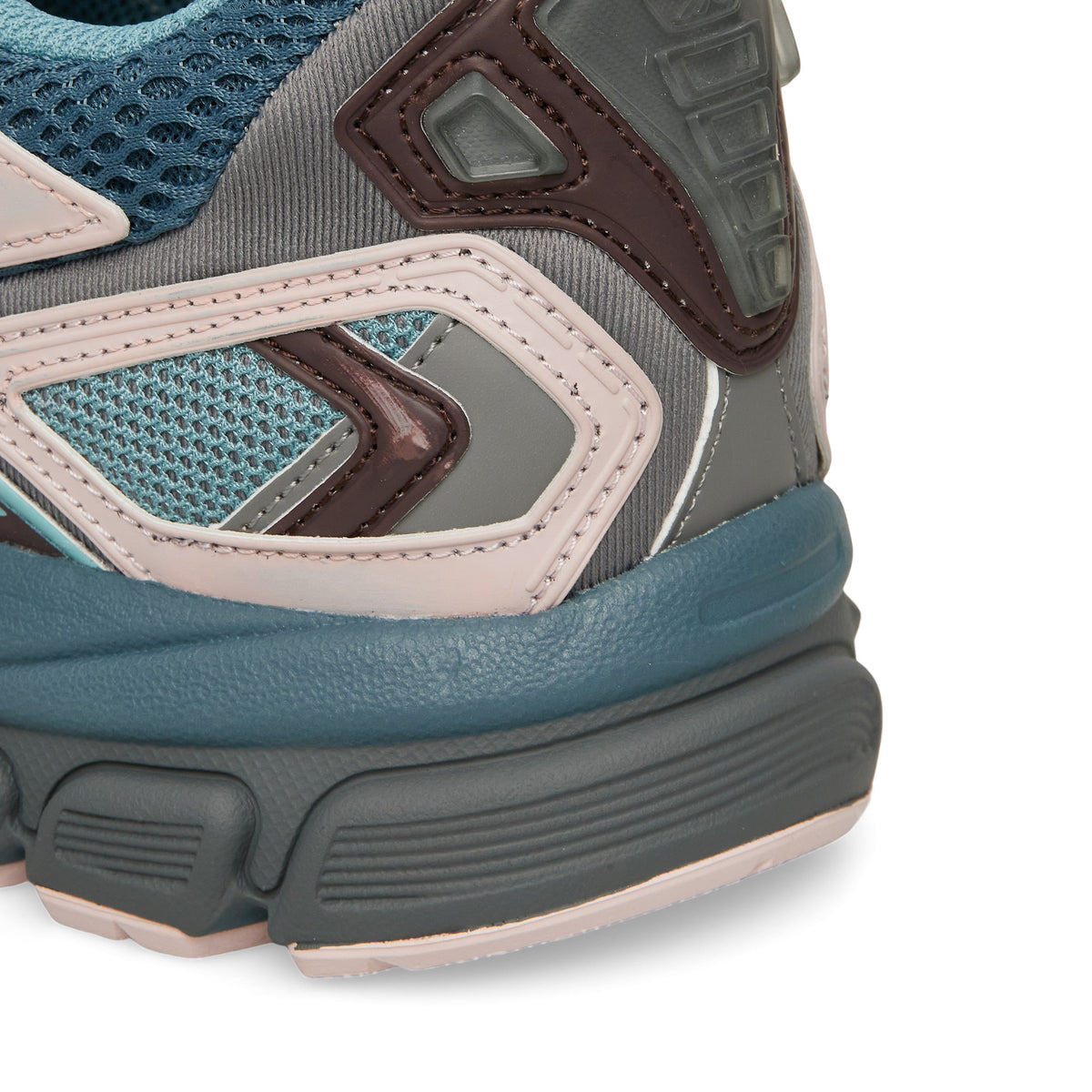 Chaussure de running Reebok Premier Road Ultra bleu et rose – détail de l'avant-pied